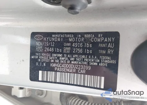 2013 Hyundai Genesis 3.8 z USA, uszkodzony, nr VIN KMHGC4DD0DU223899